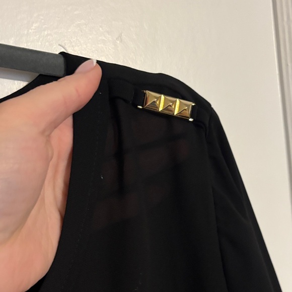 Avenue Black Blouse with Gold Shoulder Details - Picture 3 of 5
